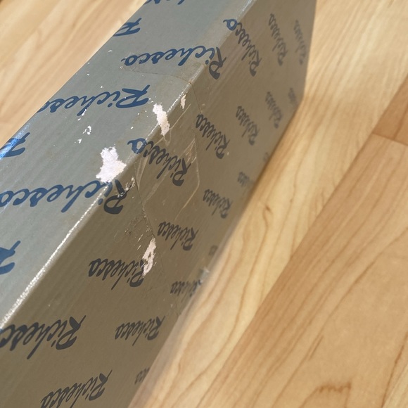 A. Richesco Hanging Frame 🧸 - Picture 8 of 8